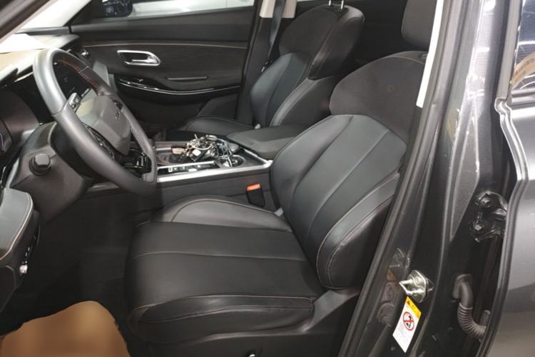 Used CHANGAN OSHAN X7 PLUS 2023 Enjoy Edition 1.5T Automatic Prestige Model Left Front Seat
