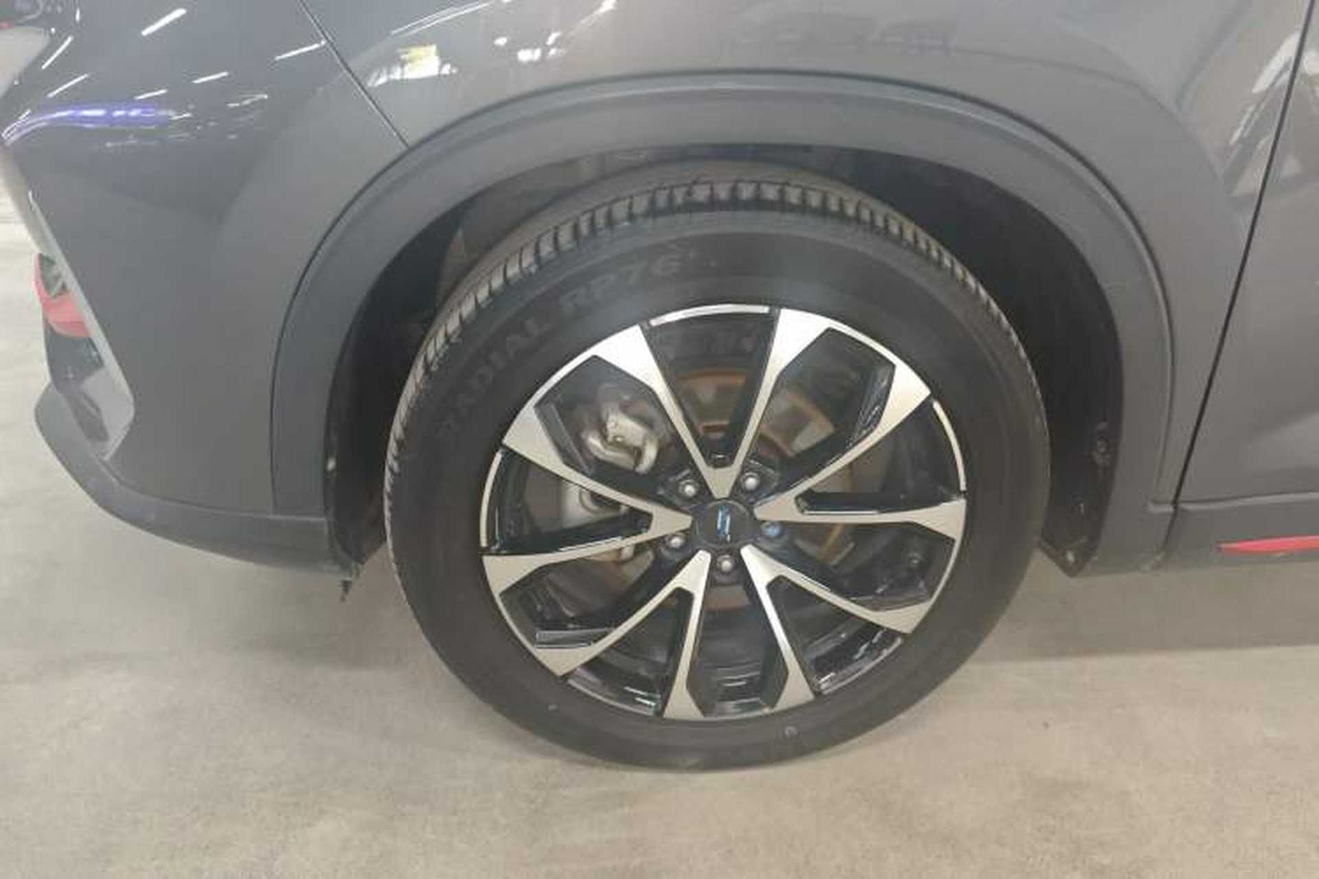 Used CHANGAN OSHAN X7 PLUS 2023 Enjoy Edition 1.5T Automatic Smart Edition 7-Seater Left Front Wheel Hub
