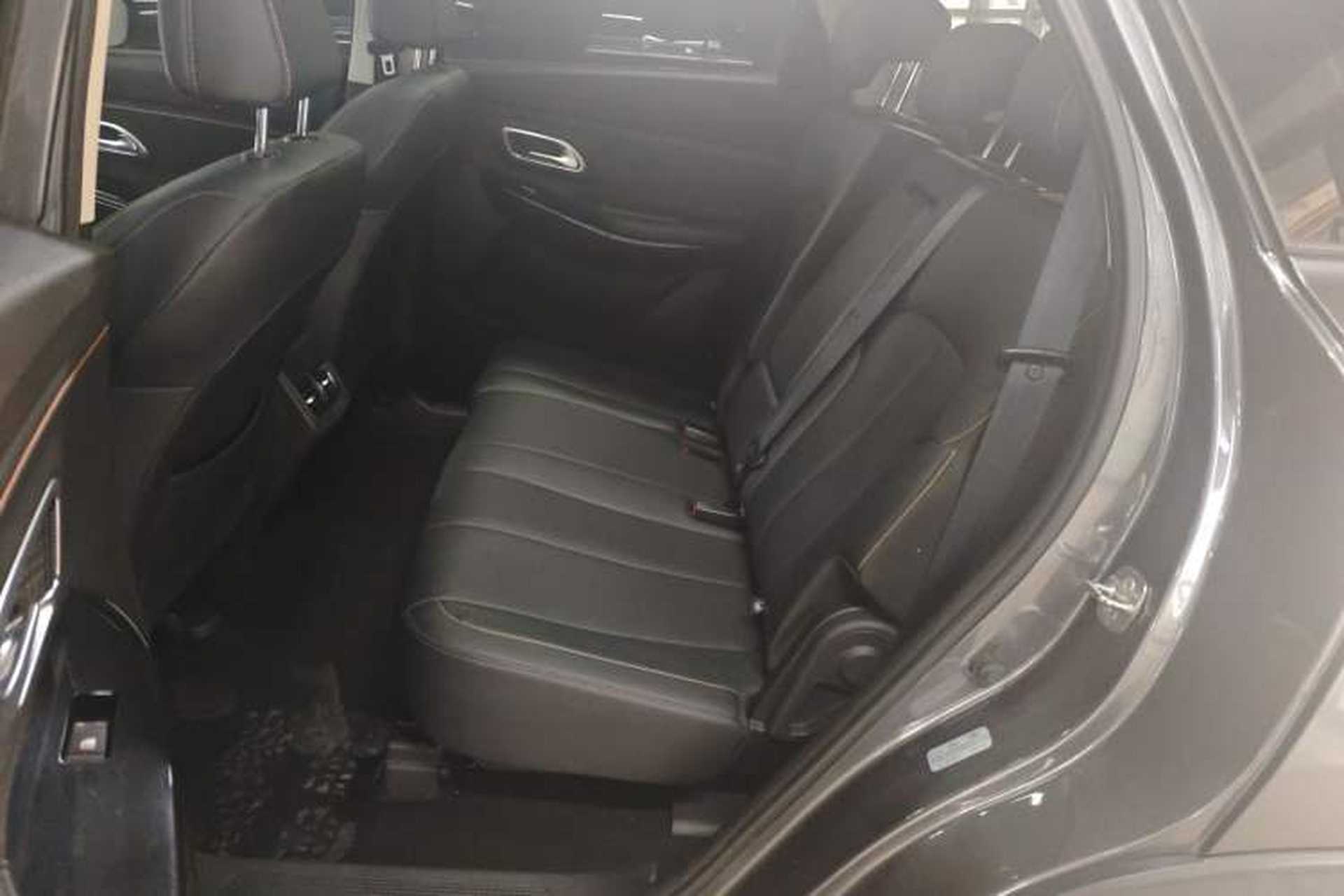 Used CHANGAN OSHAN X7 PLUS 2023 Enjoy Edition 1.5T Automatic Smart Edition 7-Seater Left Rear Seat