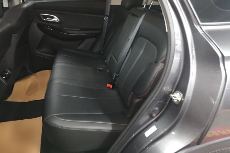 Used CHANGAN OSHAN X7 PLUS 2023 Enjoy Edition 1.5T Automatic Prestige Model Left Rear Seat