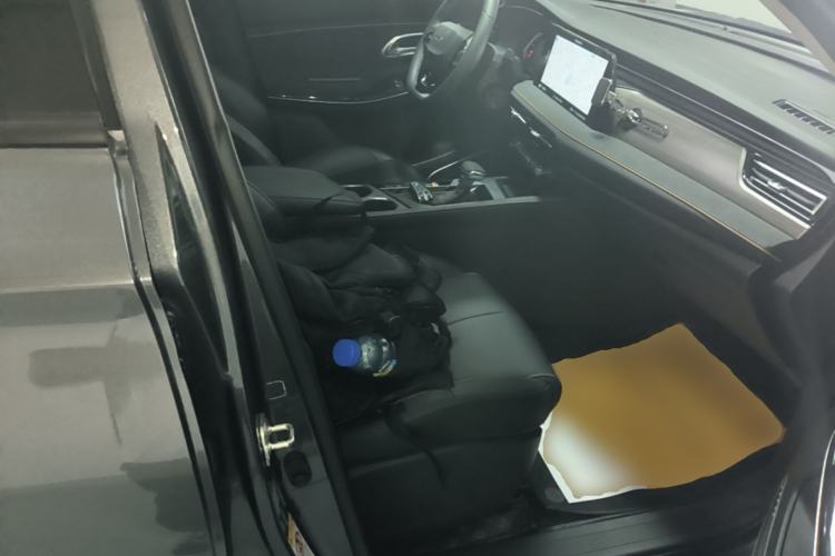 Used CHANGAN OSHAN X7 PLUS 2023 Enjoy Edition 1.5T Automatic Prestige Model Right Front Seat