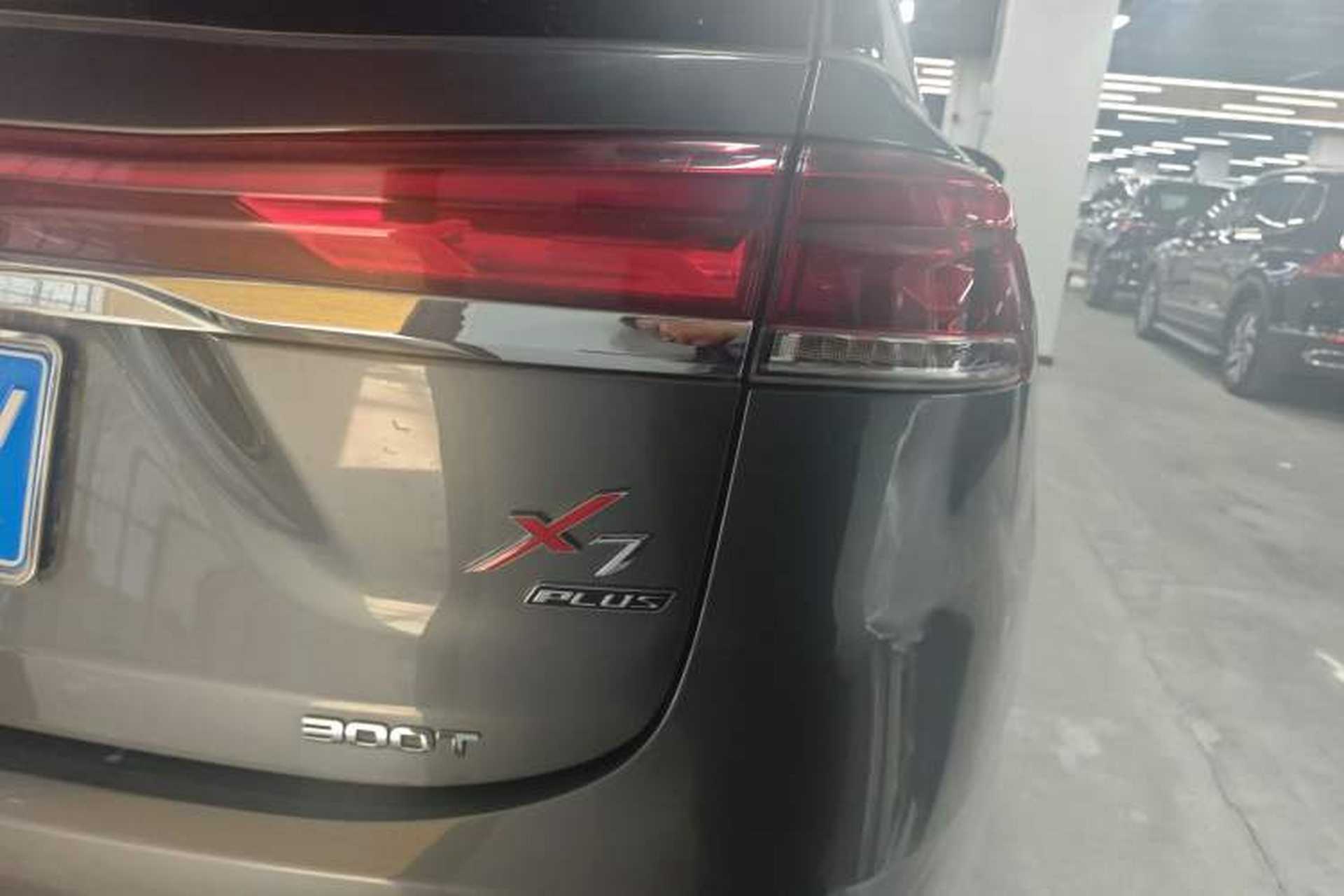Used CHANGAN OSHAN X7 PLUS 2023 Enjoy Edition 1.5T Automatic Smart Edition 7-Seater Right Rear Taillight