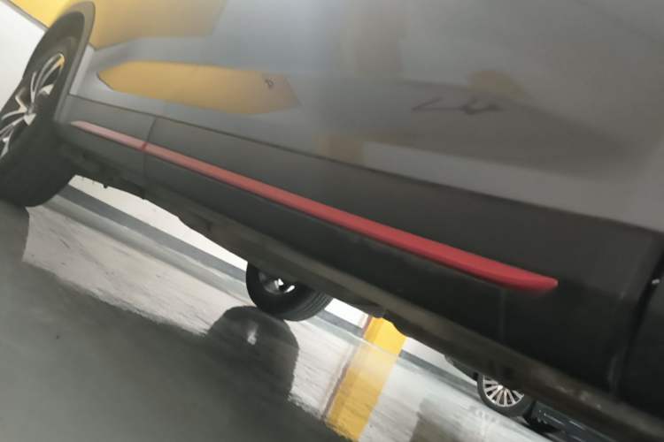Used CHANGAN OSHAN X7 PLUS 2023 Enjoy Edition 1.5T Automatic Prestige Model Right Side Sill