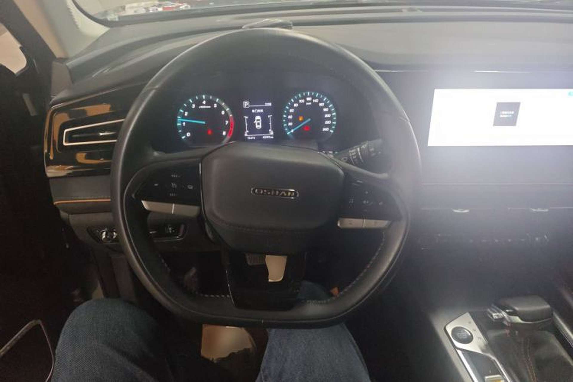 Used CHANGAN OSHAN X7 PLUS 2023 Enjoy Edition 1.5T Automatic Smart Edition 7-Seater Steering Wheel