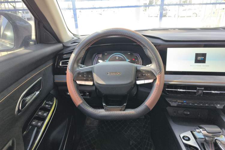 Used CHANGAN OSHAN X7 PLUS 2023 Enjoy Edition 1.5T Automatic Prestige 7-Seater Steering Wheel