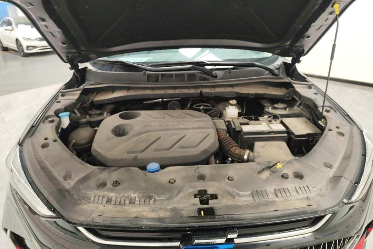 Used CHANGAN OSHAN X7 PLUS 2023 Enjoy Edition 1.5T Automatic Prestige 7-Seater Engine Bay