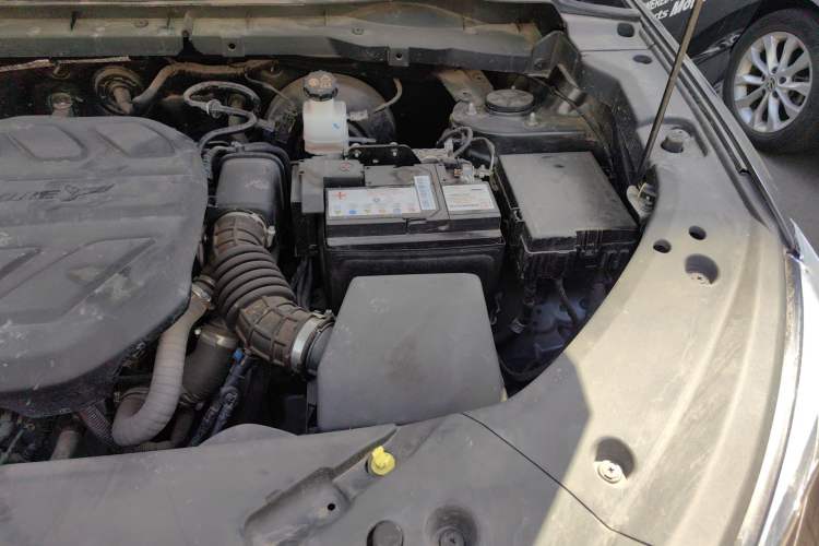 Used CHANGAN OSHAN X7 PLUS 2023 Enjoy Edition 1.5T Automatic Prestige Model Engine Bay Left