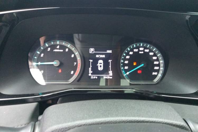 Used CHANGAN OSHAN X7 PLUS 2023 Enjoy Edition 1.5T Automatic Smart Version Instrument Cluster