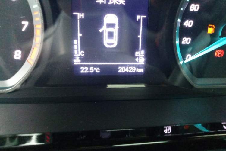 Used CHANGAN OSHAN X7 PLUS 2023 Enjoy Edition 1.5T Automatic Smart Version Odometer Close Up