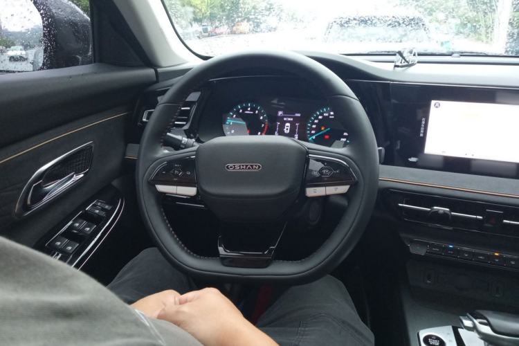 Used CHANGAN OSHAN X7 PLUS 2023 Enjoy Edition 1.5T Automatic Smart Version Steering Wheel