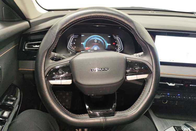 Used CHANGAN OSHAN X7 PLUS 2023 Enjoy Edition 1.5T Automatic Prestige 7-Seater Steering Wheel