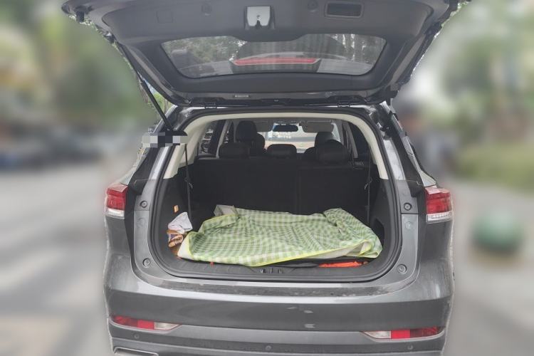 Used CHANGAN OSHAN X7 PLUS 2023 Enjoy Edition 1.5T Automatic Smart Edition 7-Seater Trunk