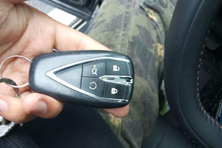 Used CHANGAN OSHAN X7 PLUS 2023 Enjoy Edition 1.5T Automatic Smart Version Vehicle Key