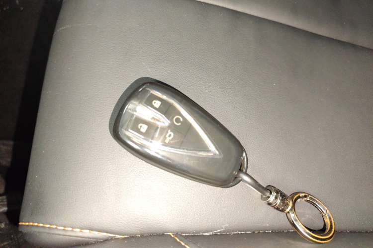 Used CHANGAN OSHAN X7 PLUS 2023 Enjoy Edition 1.5T Automatic Prestige 7-Seater Vehicle Key
