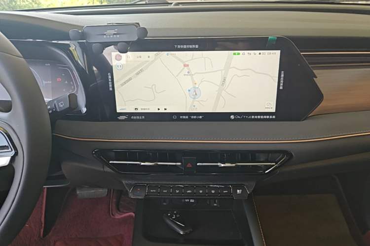 Used CHANGAN OSHAN X7 PLUS 2023 Enjoy Edition 1.5T Automatic Prestige 7-Seater Audio And AC Panel