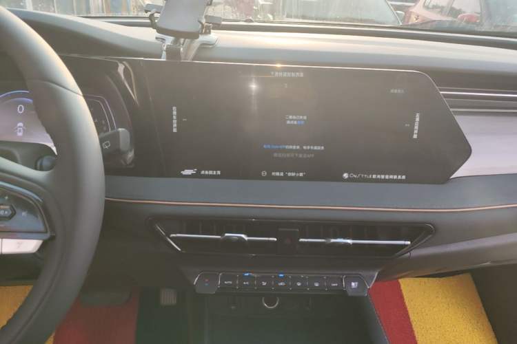 Used CHANGAN OSHAN X7 PLUS 2023 Enjoy Edition 1.5T Automatic Prestige Model Audio And AC Panel