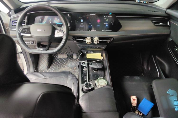 Used CHANGAN OSHAN X7 PLUS 2023 Enjoy Edition 1.5T Automatic Navigation Model Center Console