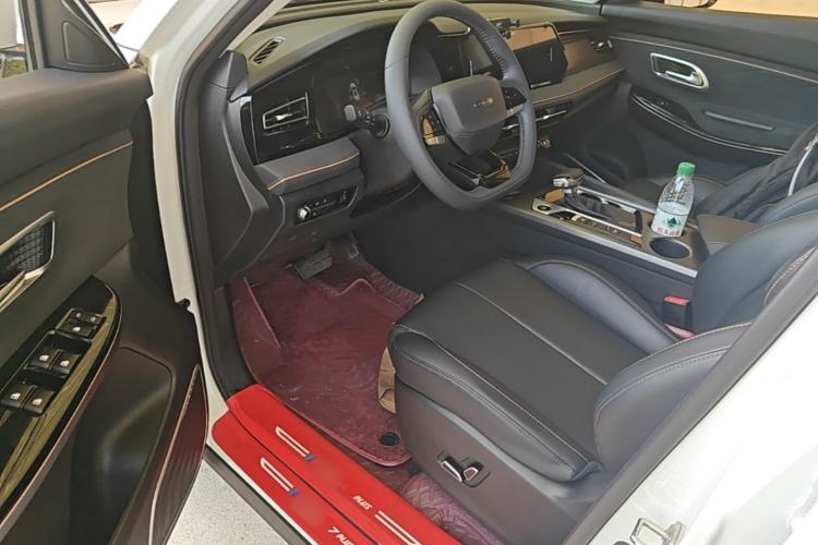Used CHANGAN OSHAN X7 PLUS 2023 Enjoy Edition 1.5T Automatic Prestige 7-Seater Driver Seat