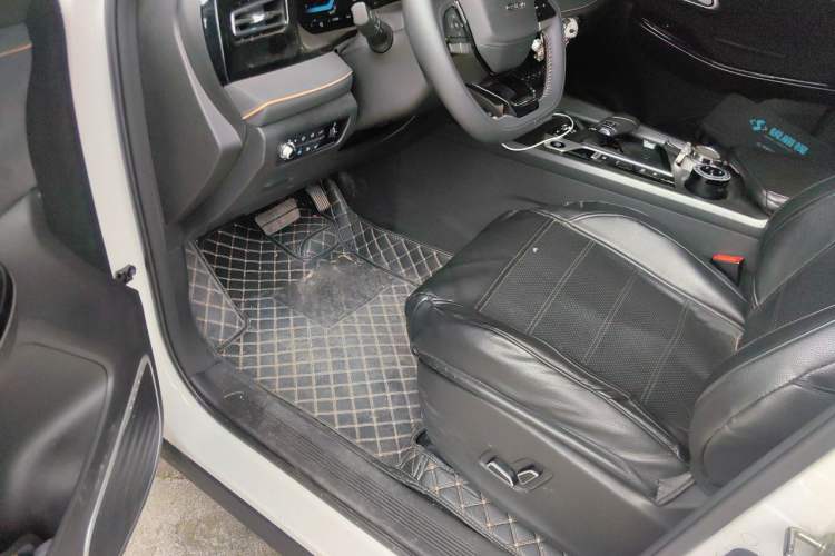 Used CHANGAN OSHAN X7 PLUS 2023 Enjoy Edition 1.5T Automatic Navigation Model Driver Seat
