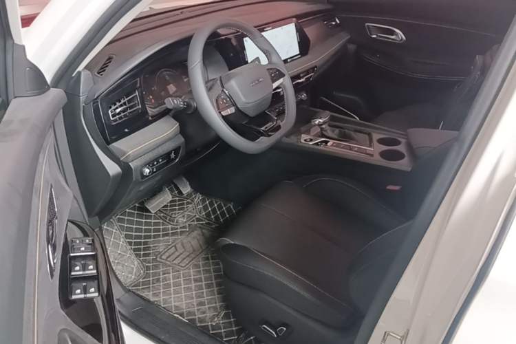 Used CHANGAN OSHAN X7 PLUS 2023 Enjoy Edition 1.5T Automatic Prestige Model Driver Seat