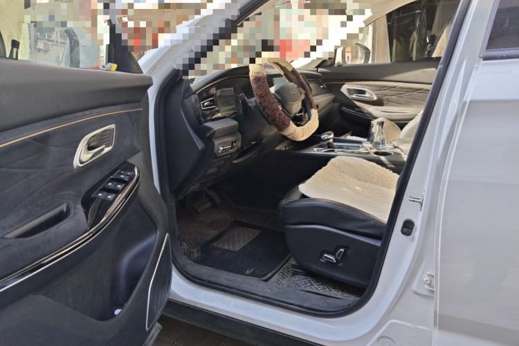 Used CHANGAN OSHAN X7 PLUS 2023 Enjoy Edition 1.5T Automatic Prestige 7-Seater Driver Seat