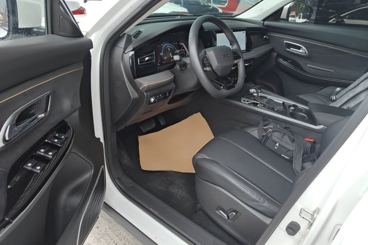 Used CHANGAN OSHAN X7 PLUS 2023 Enjoy Edition 1.5T Automatic Prestige Model Driver Seat