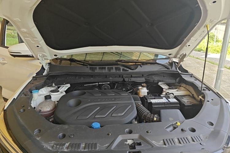 Used CHANGAN OSHAN X7 PLUS 2023 Enjoy Edition 1.5T Automatic Prestige 7-Seater Engine Bay