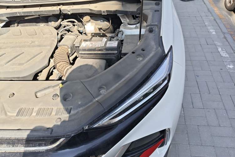 Used CHANGAN OSHAN X7 PLUS 2023 Enjoy Edition 1.5T Automatic Prestige 7-Seater Engine Bay Left