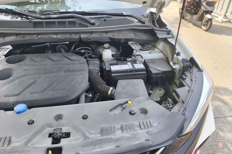 Used CHANGAN OSHAN X7 PLUS 2023 Enjoy Edition 1.5T Automatic Smart Version Engine Bay Left