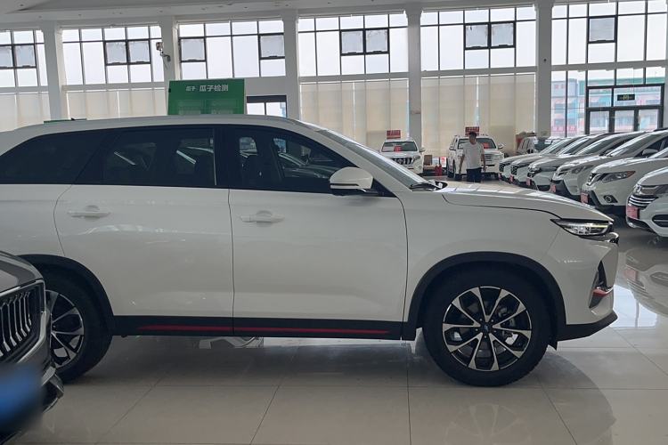 Used CHANGAN OSHAN X7 PLUS 2023 Enjoy Edition 1.5T Automatic Prestige Model Exterior 2