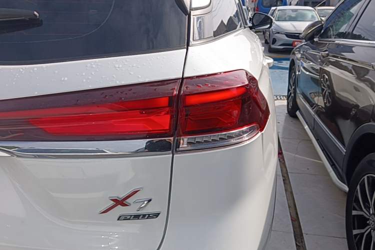 Used CHANGAN OSHAN X7 PLUS 2023 Enjoy Edition 1.5T Automatic Smart Edition 7-Seater Exterior 3