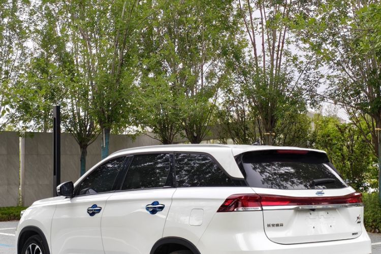 Used CHANGAN OSHAN X7 PLUS 2023 Enjoy Edition 1.5T Automatic Prestige Model Exterior 3