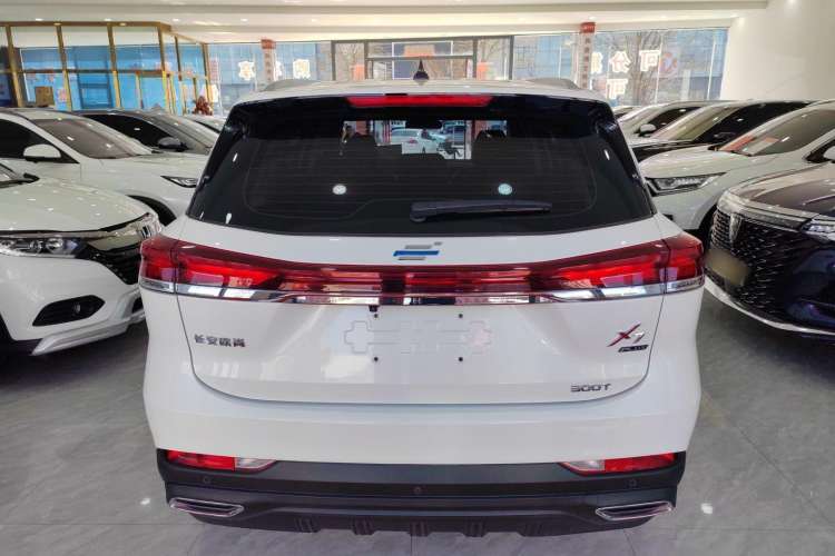 Used CHANGAN OSHAN X7 PLUS 2023 Enjoy Edition 1.5T Automatic Prestige 7-Seater Exterior 4