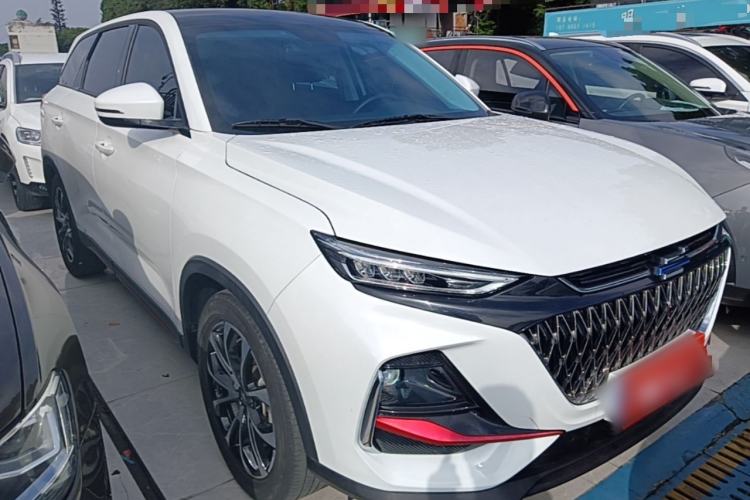 Used CHANGAN OSHAN X7 PLUS 2023 Enjoy Edition 1.5T Automatic Smart Edition 7-Seater Front Right 45 Deg