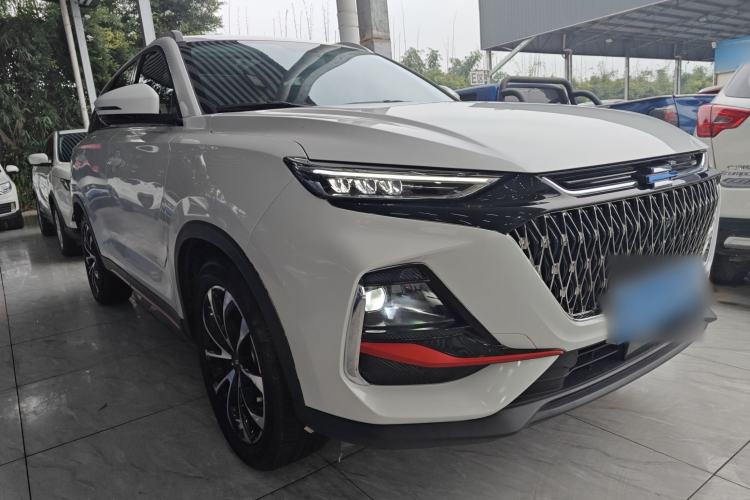 Used CHANGAN OSHAN X7 PLUS 2023 Enjoy Edition 1.5T Automatic Prestige Model Front Right 45 Deg