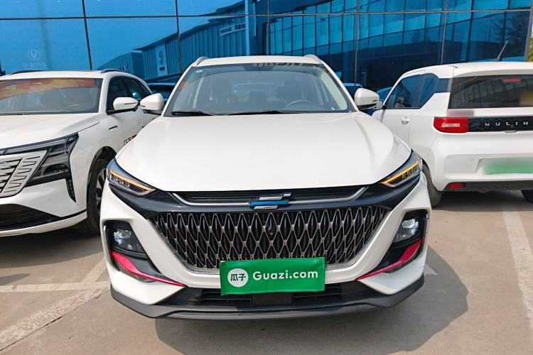 Used CHANGAN OSHAN X7 PLUS 2023 Enjoy Edition 1.5T Automatic Prestige 7-Seater Front