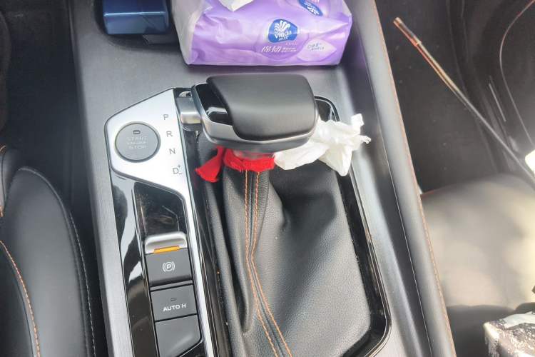 Used CHANGAN OSHAN X7 PLUS 2023 Enjoy Edition 1.5T Automatic Smart Version Gear Lever