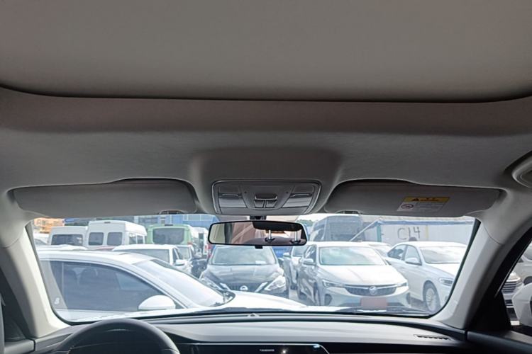 Used CHANGAN OSHAN X7 PLUS 2023 Enjoy Edition 1.5T Automatic Smart Edition 7-Seater Headliner