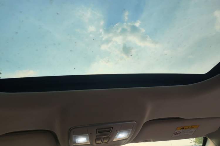 Used CHANGAN OSHAN X7 PLUS 2023 Enjoy Edition 1.5T Automatic Prestige Model Headliner