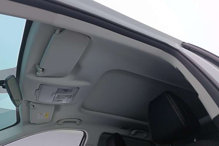 Used CHANGAN OSHAN X7 PLUS 2023 Enjoy Edition 1.5T Automatic Pilot Model 7 Seats Headliner