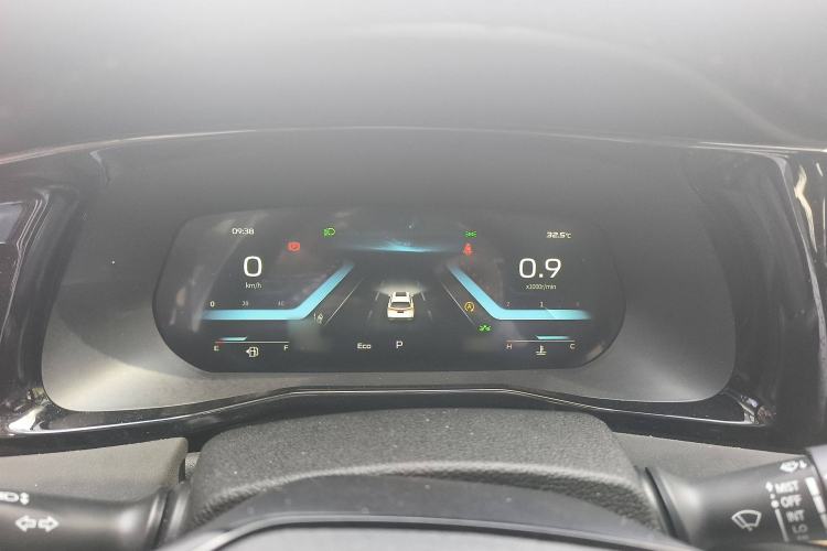 Used CHANGAN OSHAN X7 PLUS 2023 Enjoy Edition 1.5T Automatic Navigation Model Instrument Cluster