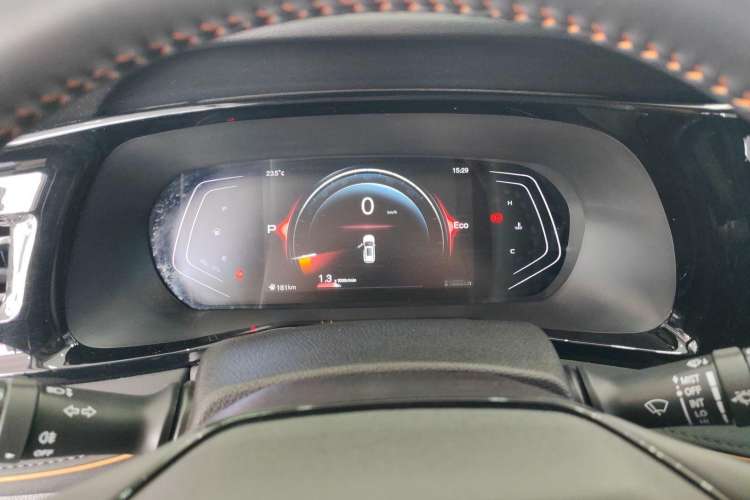 Used CHANGAN OSHAN X7 PLUS 2023 Enjoy Edition 1.5T Automatic Prestige 7-Seater Instrument Cluster