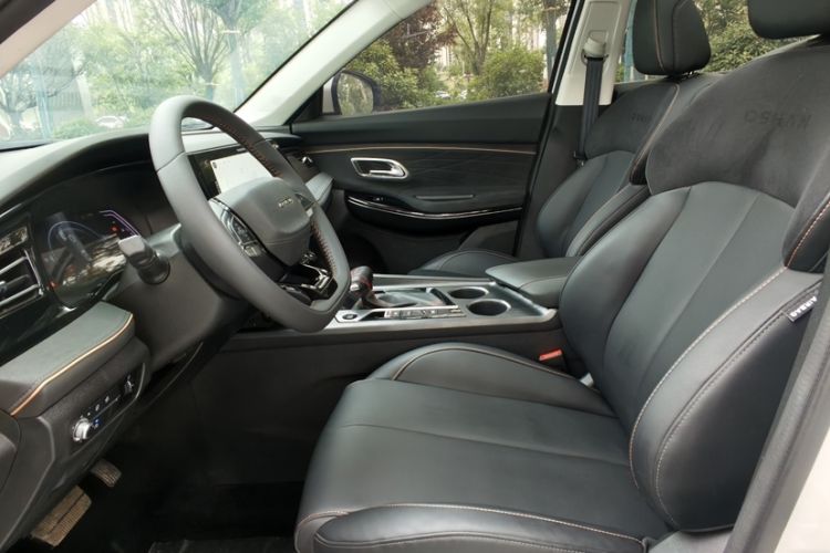 Used CHANGAN OSHAN X7 PLUS 2023 Enjoy Edition 1.5T Automatic Prestige Model Interior 1