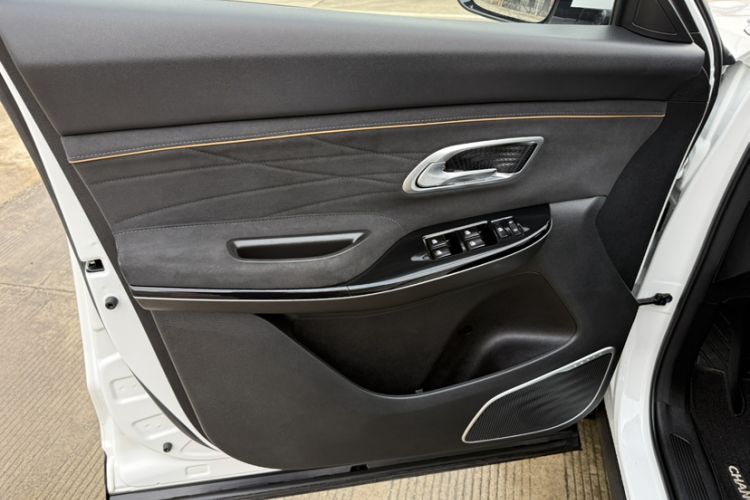Used CHANGAN OSHAN X7 PLUS 2023 Enjoy Edition 1.5T Automatic Prestige Model Interior 1