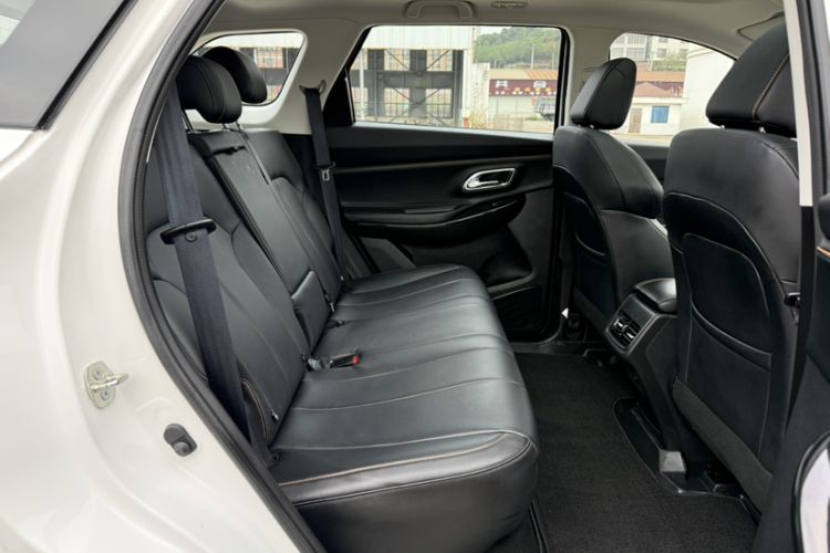 Used CHANGAN OSHAN X7 PLUS 2023 Enjoy Edition 1.5T Automatic Prestige Model Interior 11