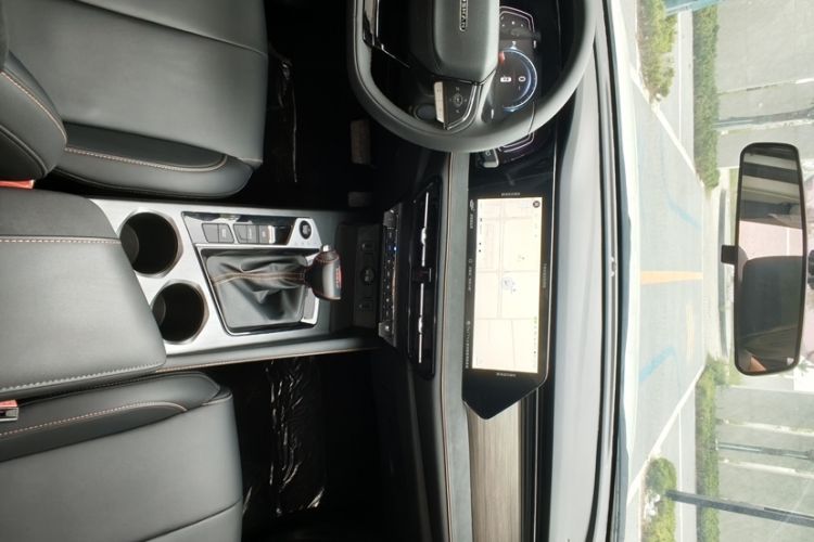 Used CHANGAN OSHAN X7 PLUS 2023 Enjoy Edition 1.5T Automatic Prestige Model Interior 3