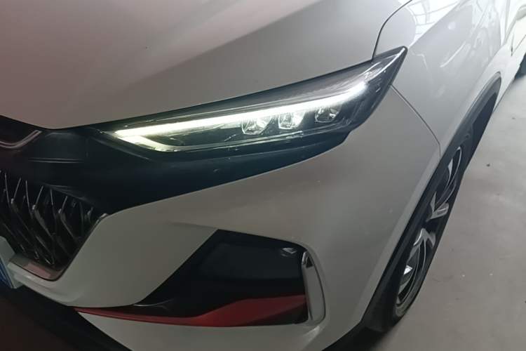 Used CHANGAN OSHAN X7 PLUS 2023 Enjoy Edition 1.5T Automatic Prestige Model Left Front Headlight