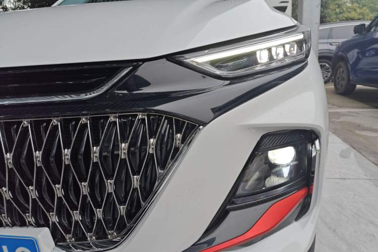 Used CHANGAN OSHAN X7 PLUS 2023 Enjoy Edition 1.5T Automatic Prestige Model Left Front Headlight