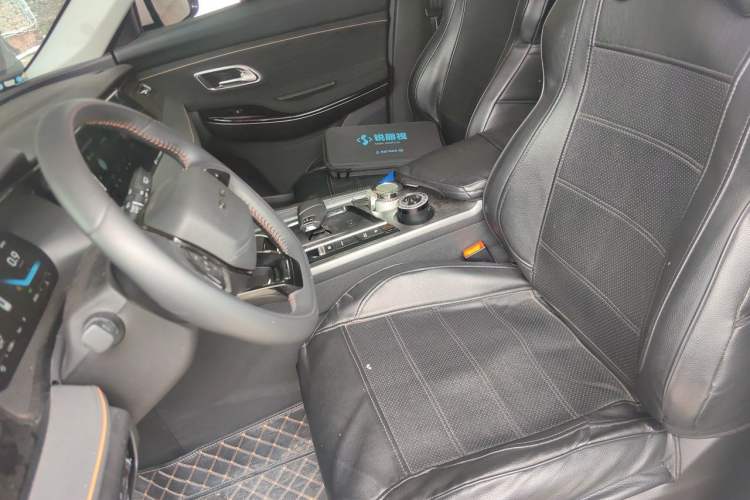 Used CHANGAN OSHAN X7 PLUS 2023 Enjoy Edition 1.5T Automatic Navigation Model Left Front Seat