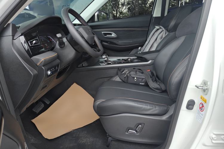 Used CHANGAN OSHAN X7 PLUS 2023 Enjoy Edition 1.5T Automatic Prestige Model Left Front Seat
